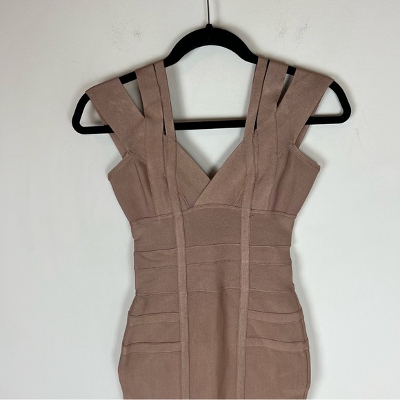 House Of CB Mimi Taupe Off Shoulder Bandage Dress XS Tan Nude - Picture 4 of 8